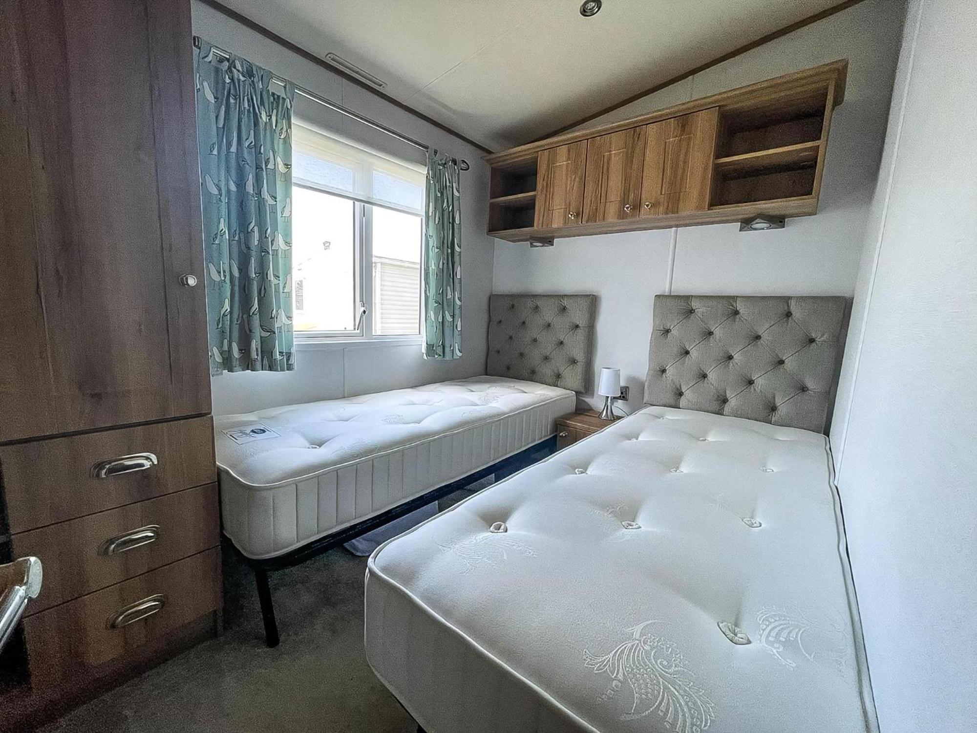 Beautiful Caravan With Decking At Carlton Meres Holiday Park, Suffolk Ref 60022M 삭스먼덤 외부 사진